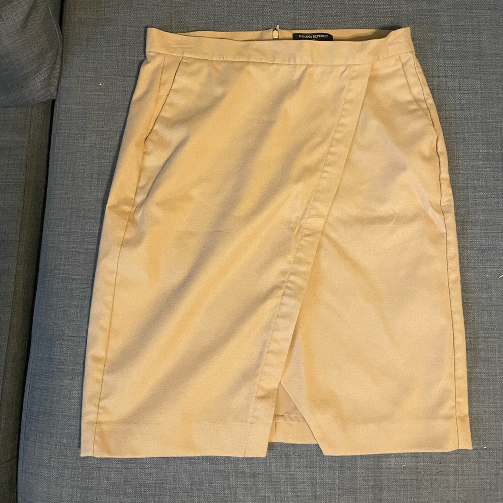 Banana Republic Camel Pencil Skirt